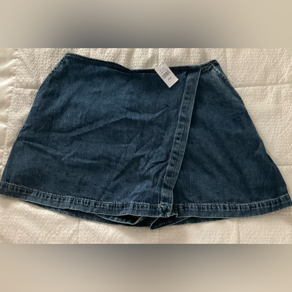 GAP Factory Denim Mini Skort